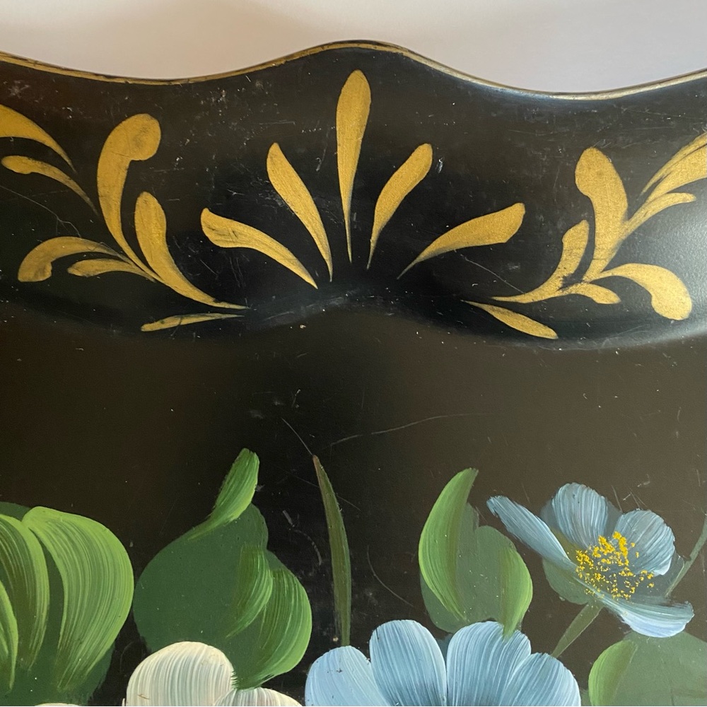 Vintage 1960s Tole Scallop Edge Metal Tray Flowers Roses - Picture 6 of 11